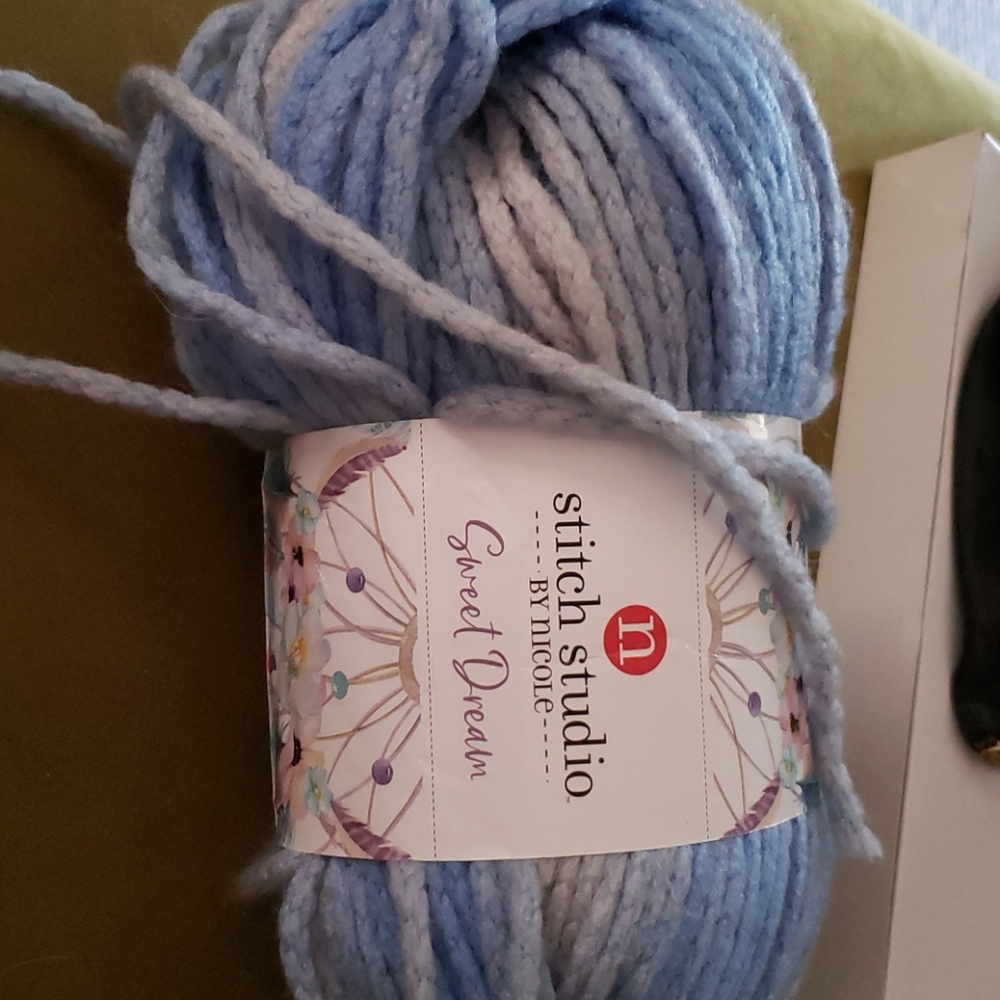 Yarn - Picture 2 of 3